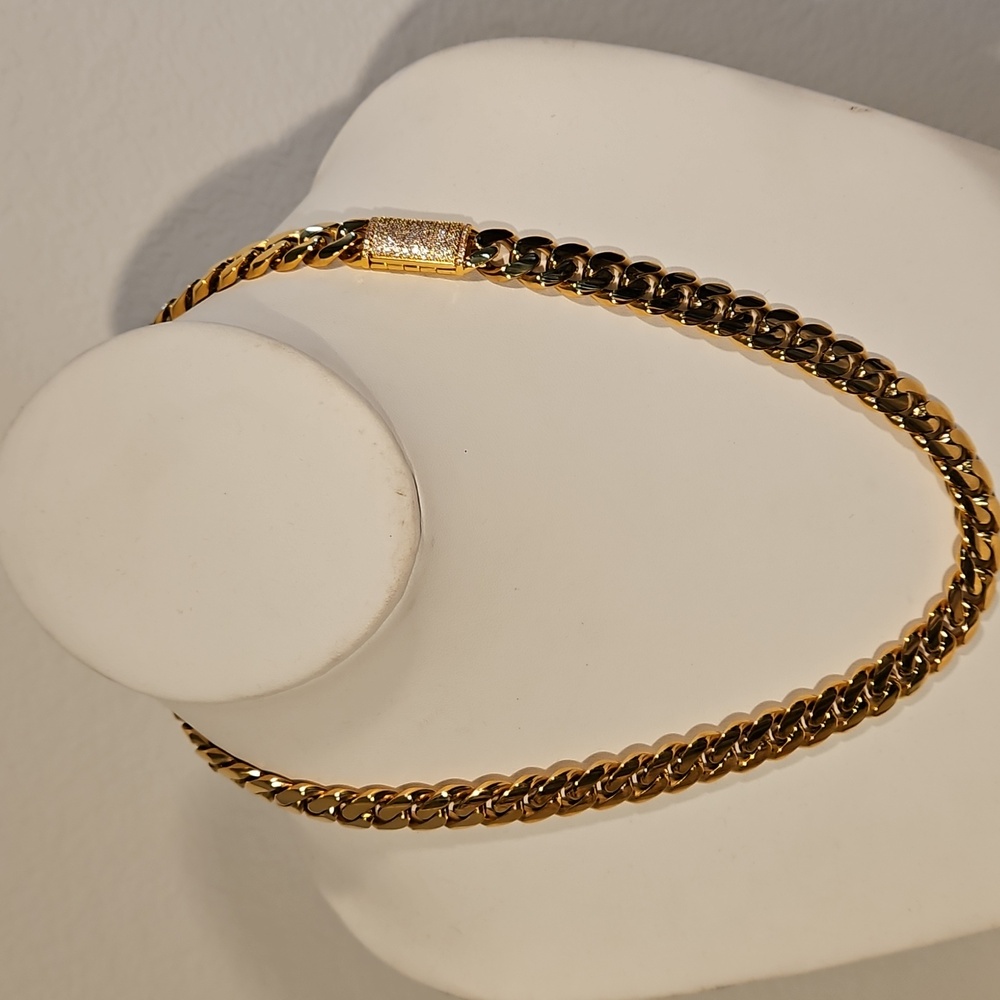 Cuban Link Gold Chain Necklace with Rhinestone Clasp